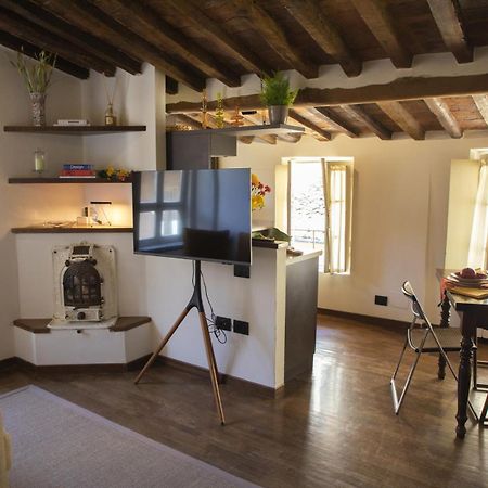 La Mansardina Beccheria Central Apartment 1 Double Bedroom, 1 Sofa Bed Lucca Eksteriør billede